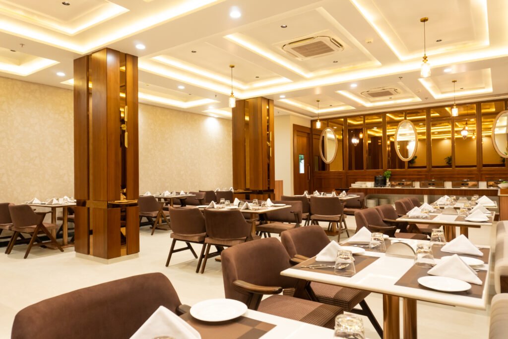 Pinak Hotel111